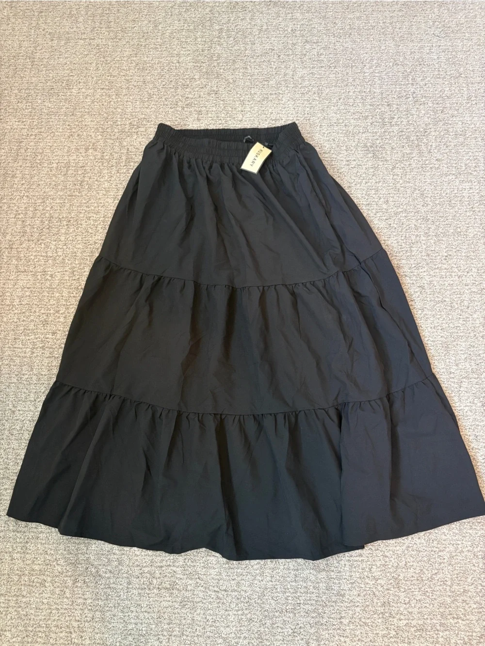 Huskary Black Tiered Maxi Skirt with Pockets and Elastic Waistband Size Large
